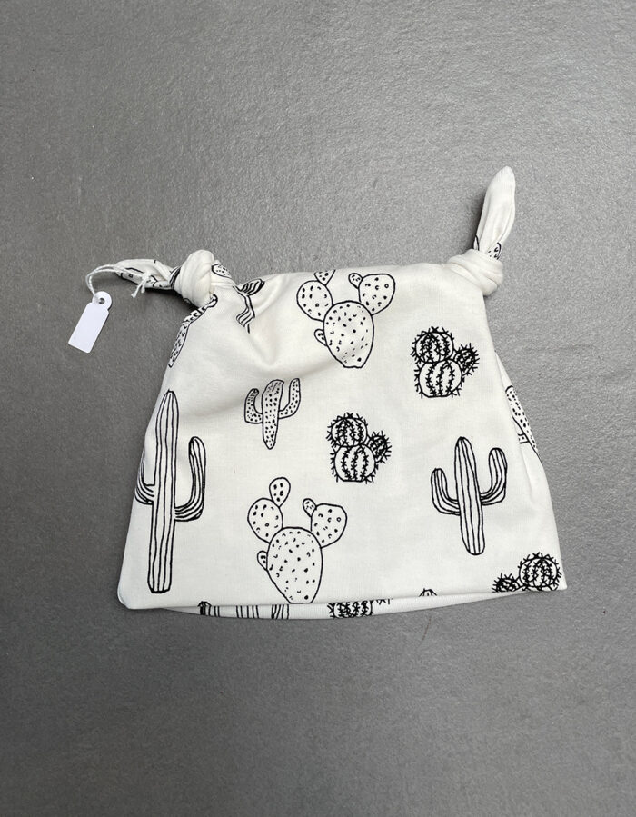 Bonnet imprimé (Dominique)