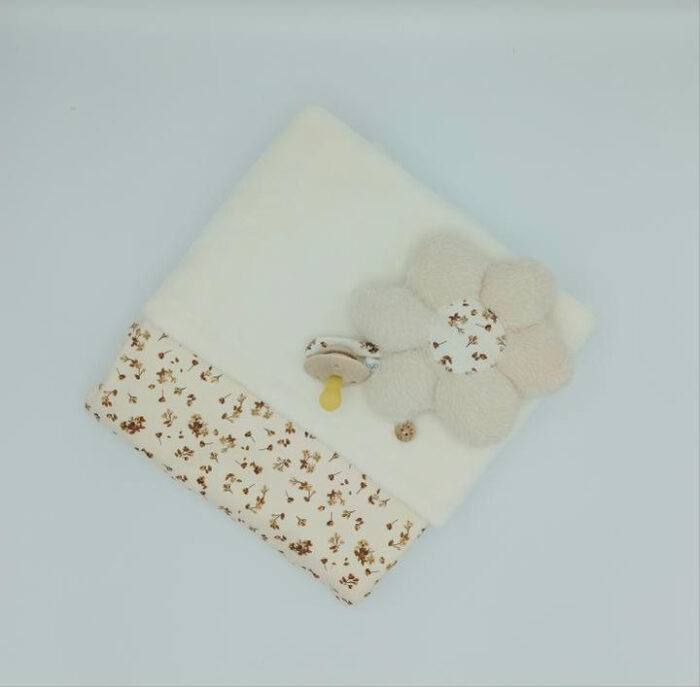 Couverture Flowers fait mains (Liena)