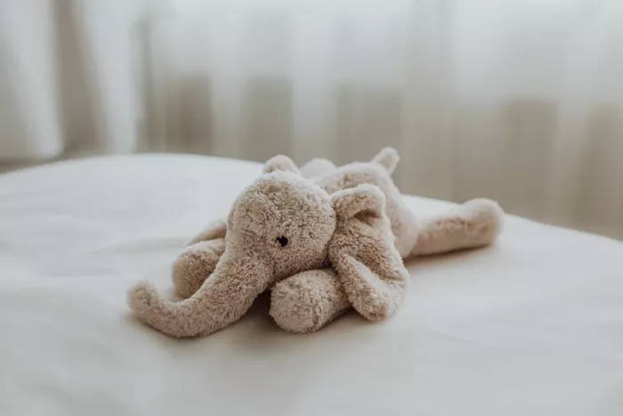 Doudou éléphant Georges beige battements de coeur (Flow)