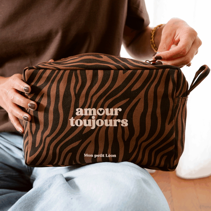 Trousse de toilette zèbre à la vie a l'amour (mon petit léon)