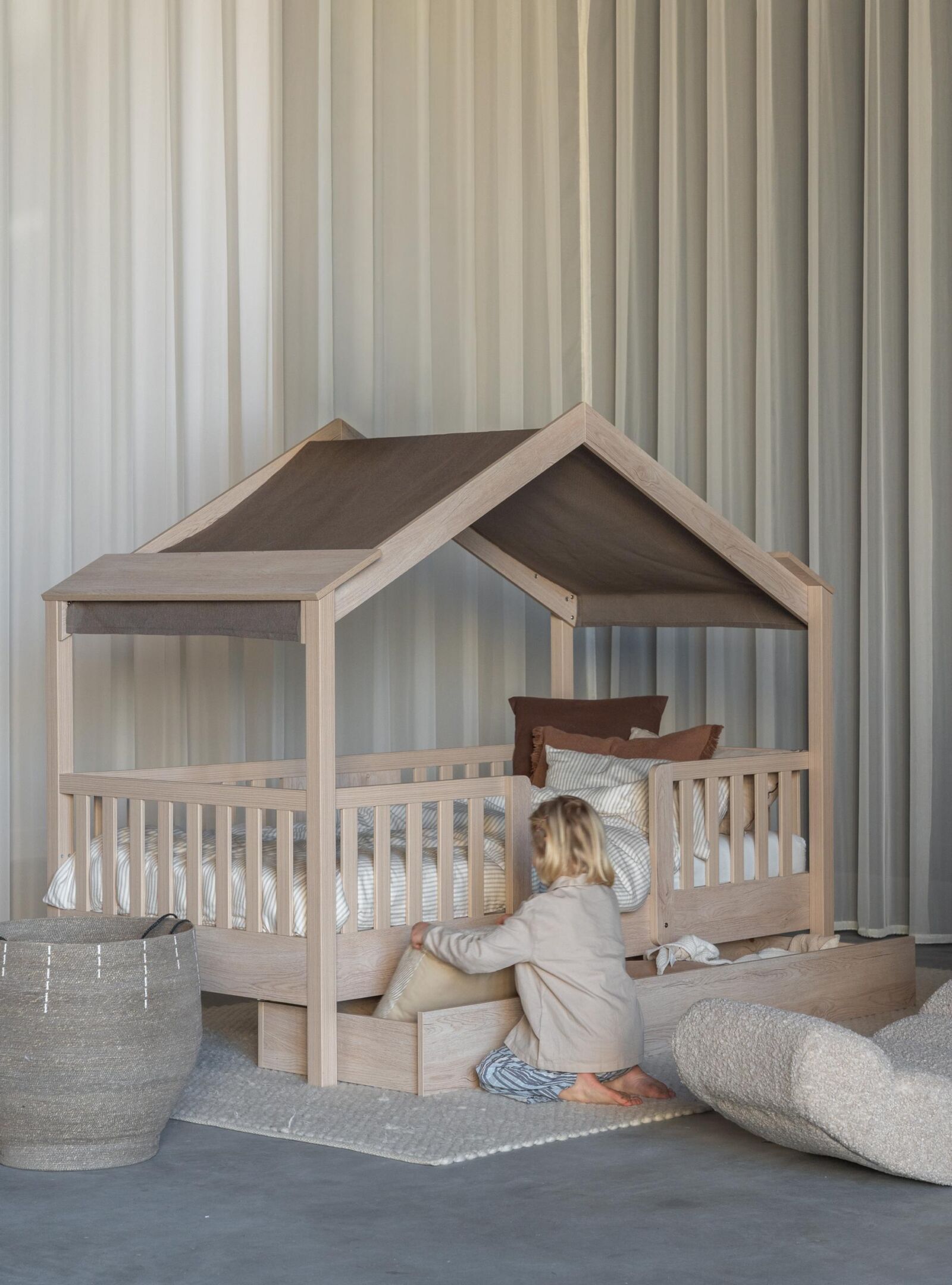LIT CABANE 90*200 CM - CHALET - TOIT CHOCOLAT (Quax) – Image 3