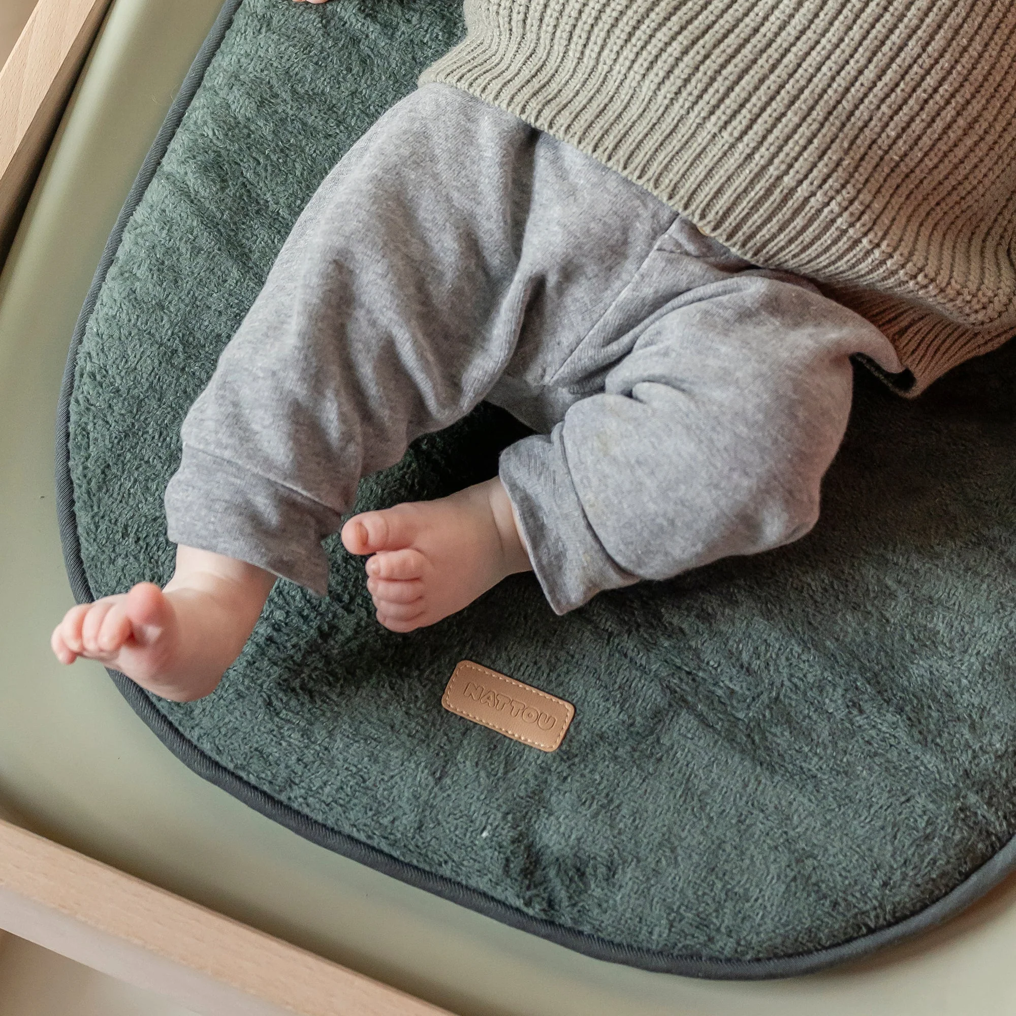 Coussin Réducteur éponge Vert (Nattou) – Image 3