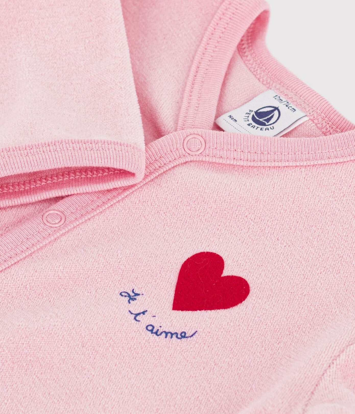 Pyjama bébé en velours uni Rose avec motif placé AW26 (Petit Bateau) – Image 3